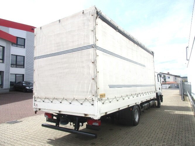 Leasing financiero de MAN TGL 12.240 BL 4x2 TGL 12.240BL 4x2, mit Kran Hiab 088 mit Funk leasing MAN TGL 12.240 BL 4x2 TGL 12.240BL 4x2, mit Kran Hiab 088 mit Funk: foto 12