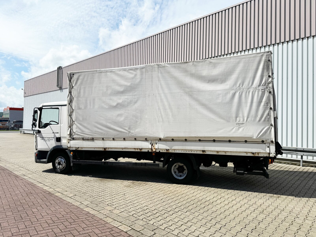 MAN TGL 7.150 4x2 BB TGL 7.150 4x2 BB mit LBW MBB (BJ. 2019) - Camión caja abierta: foto 2 MAN TGL 7.150 4x2 BB TGL 7.150 4x2 BB mit LBW MBB (BJ. 2019) - Camión caja abierta: foto 2