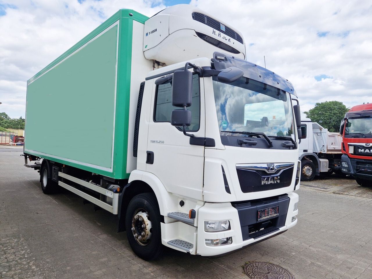 Frigorífico camión MAN TGM 15.250/340 4X2 BL TGM 15.250/340 4X2 BL, Tiefkühlkoffer, Thermoking, Rolltor, unterfaltbare Dhollandia LBW: foto 10 Frigorífico camión MAN TGM 15.250/340 4X2 BL TGM 15.250/340 4X2 BL, Tiefkühlkoffer, Thermoking, Rolltor, unterfaltbare Dhollandia LBW: foto 10