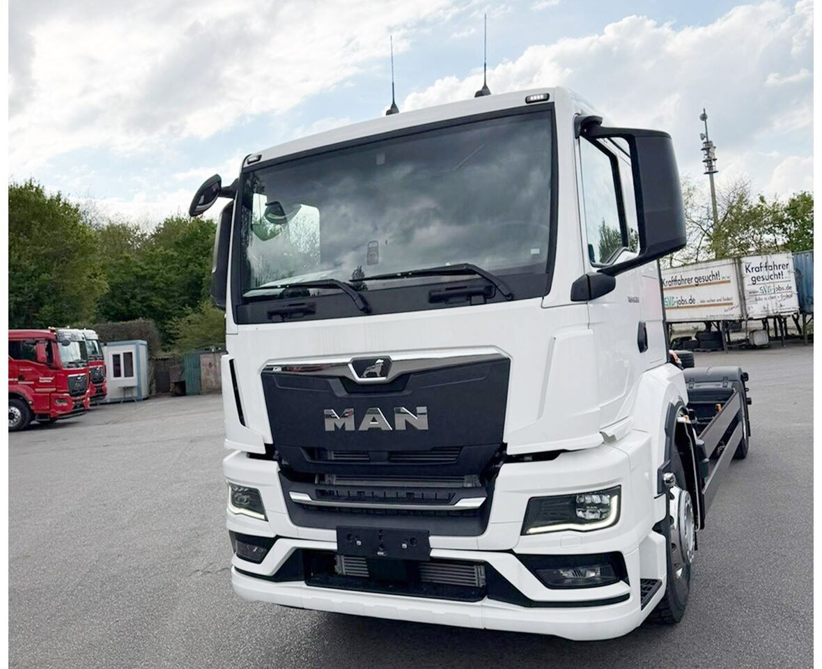 MAN TGS 18.330 4x2 LL CH TGS 18.330 4x2 LL CH, Retarder, Navi, LED, Nebenantrieb - Chasis camión: foto 5 MAN TGS 18.330 4x2 LL CH TGS 18.330 4x2 LL CH, Retarder, Navi, LED, Nebenantrieb - Chasis camión: foto 5