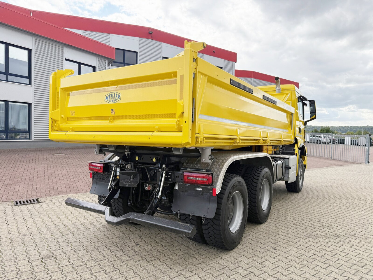 Leasing financiero de MAN TGS 26.470 6x6 BB TGS 26.470 6x6 BB, Hohe Bauart, Navi, Motorabtrieb, Bordmatik leasing MAN TGS 26.470 6x6 BB TGS 26.470 6x6 BB, Hohe Bauart, Navi, Motorabtrieb, Bordmatik: foto 12 Leasing financiero de MAN TGS 26.470 6x6 BB TGS 26.470 6x6 BB, Hohe Bauart, Navi, Motorabtrieb, Bordmatik leasing MAN TGS 26.470 6x6 BB TGS 26.470 6x6 BB, Hohe Bauart, Navi, Motorabtrieb, Bordmatik: foto 12