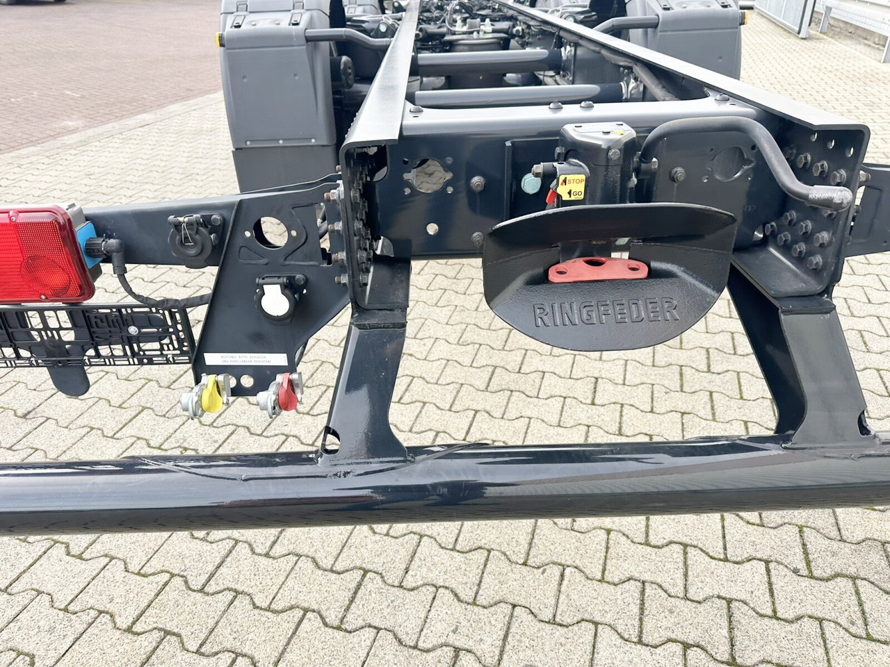 MAN TGS 26.480 6x2-4 LL TGS 26.480 6x2-4 LL, Retarder, Lenk-/Liftachse, Standklima - Chasis camión: foto 2 MAN TGS 26.480 6x2-4 LL TGS 26.480 6x2-4 LL, Retarder, Lenk-/Liftachse, Standklima - Chasis camión: foto 2