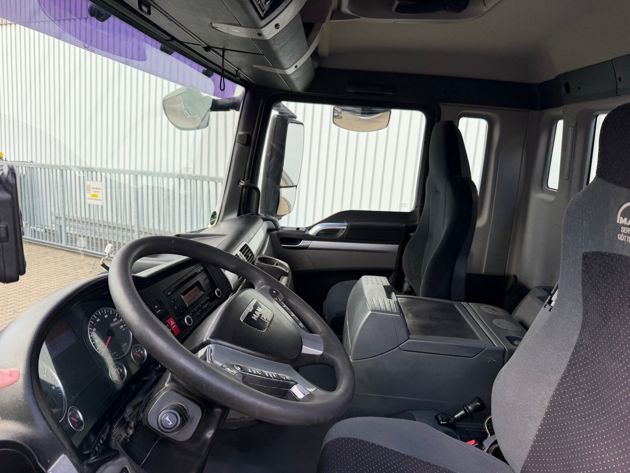 MAN TGS 26.540 6x4 BL TGS 26.540 6x4 BL, Intarder, Bordmatik - Volquete camión: foto 3 MAN TGS 26.540 6x4 BL TGS 26.540 6x4 BL, Intarder, Bordmatik - Volquete camión: foto 3