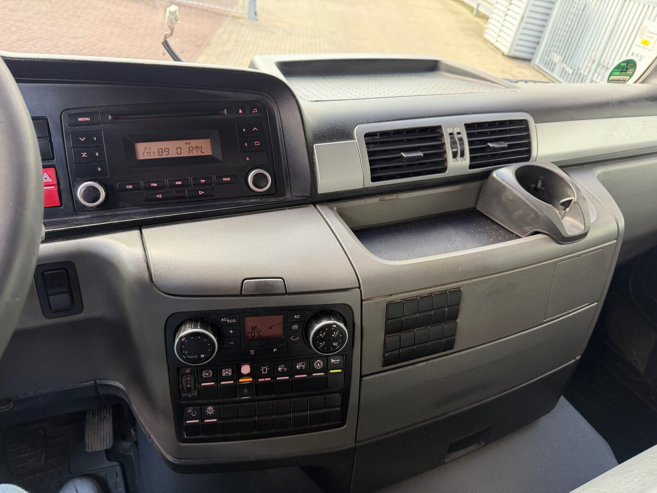 MAN TGS 26.540 6x4 BL TGS 26.540 6x4 BL, Intarder, Bordmatik - Volquete camión: foto 5 MAN TGS 26.540 6x4 BL TGS 26.540 6x4 BL, Intarder, Bordmatik - Volquete camión: foto 5