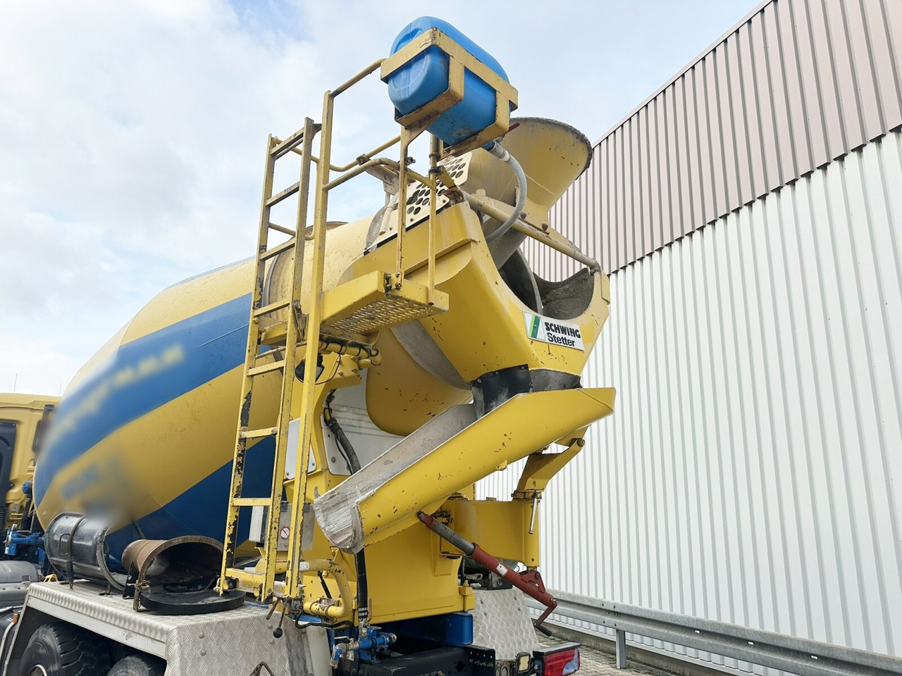 MAN TGS 32.400 8X4 BB TGS 32.400 8x4 BB, Stetter ca. 9m³ - Camión hormigonera: foto 4 MAN TGS 32.400 8X4 BB TGS 32.400 8x4 BB, Stetter ca. 9m³ - Camión hormigonera: foto 4