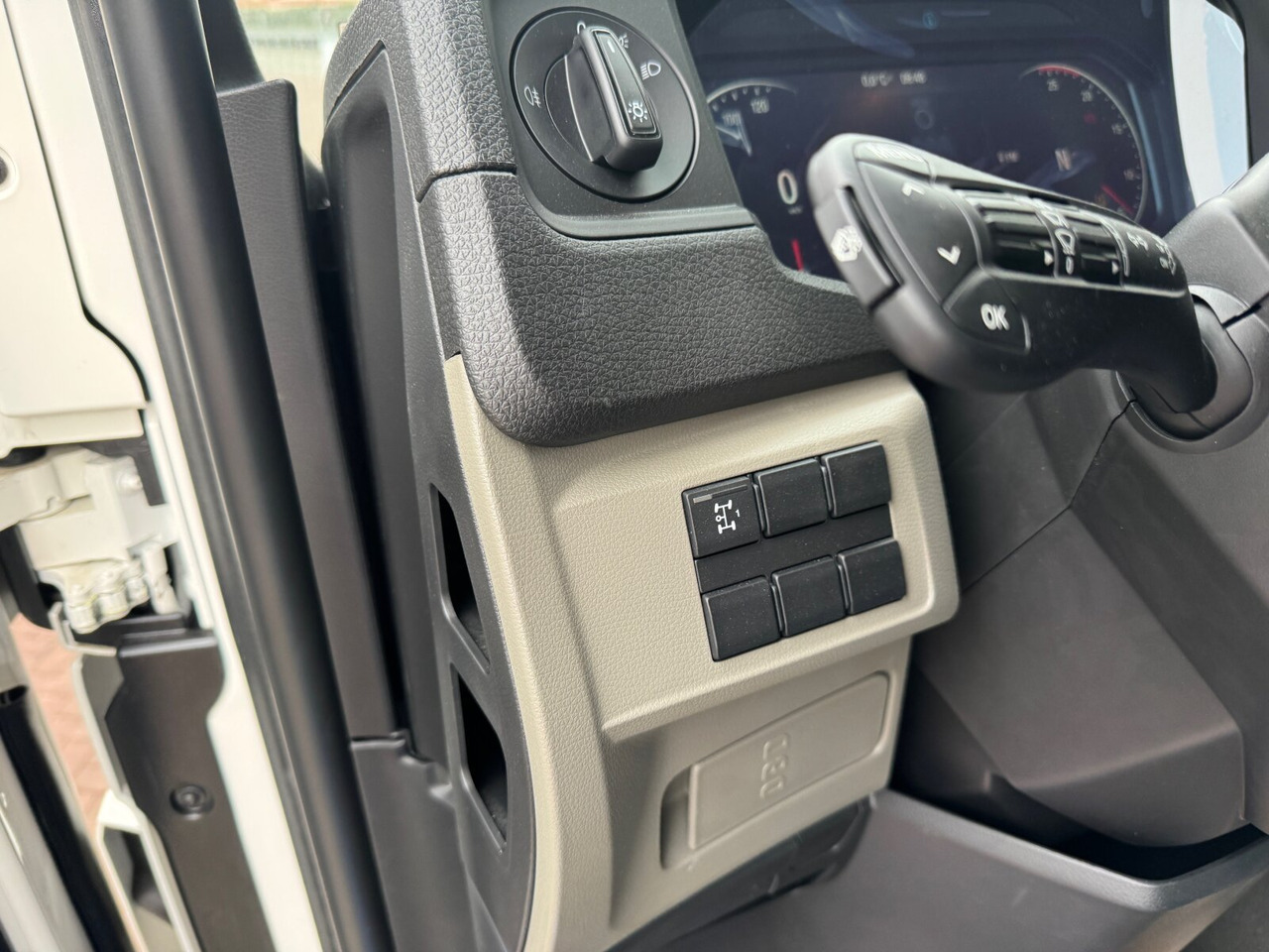 MAN TGS 33.440 BB 6x4 TGS 33.440 BB 6x4 - Multibasculante camión: foto 4 MAN TGS 33.440 BB 6x4 TGS 33.440 BB 6x4 - Multibasculante camión: foto 4