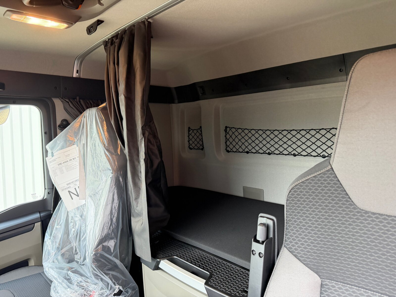 Chasis camión nuevo MAN TGS 41.440 8x4 BB CH TGS 41.440 8x4 BB CH, Retarder, MEHRFACH VORHANDEN!: foto 6 Chasis camión nuevo MAN TGS 41.440 8x4 BB CH TGS 41.440 8x4 BB CH, Retarder, MEHRFACH VORHANDEN!: foto 6