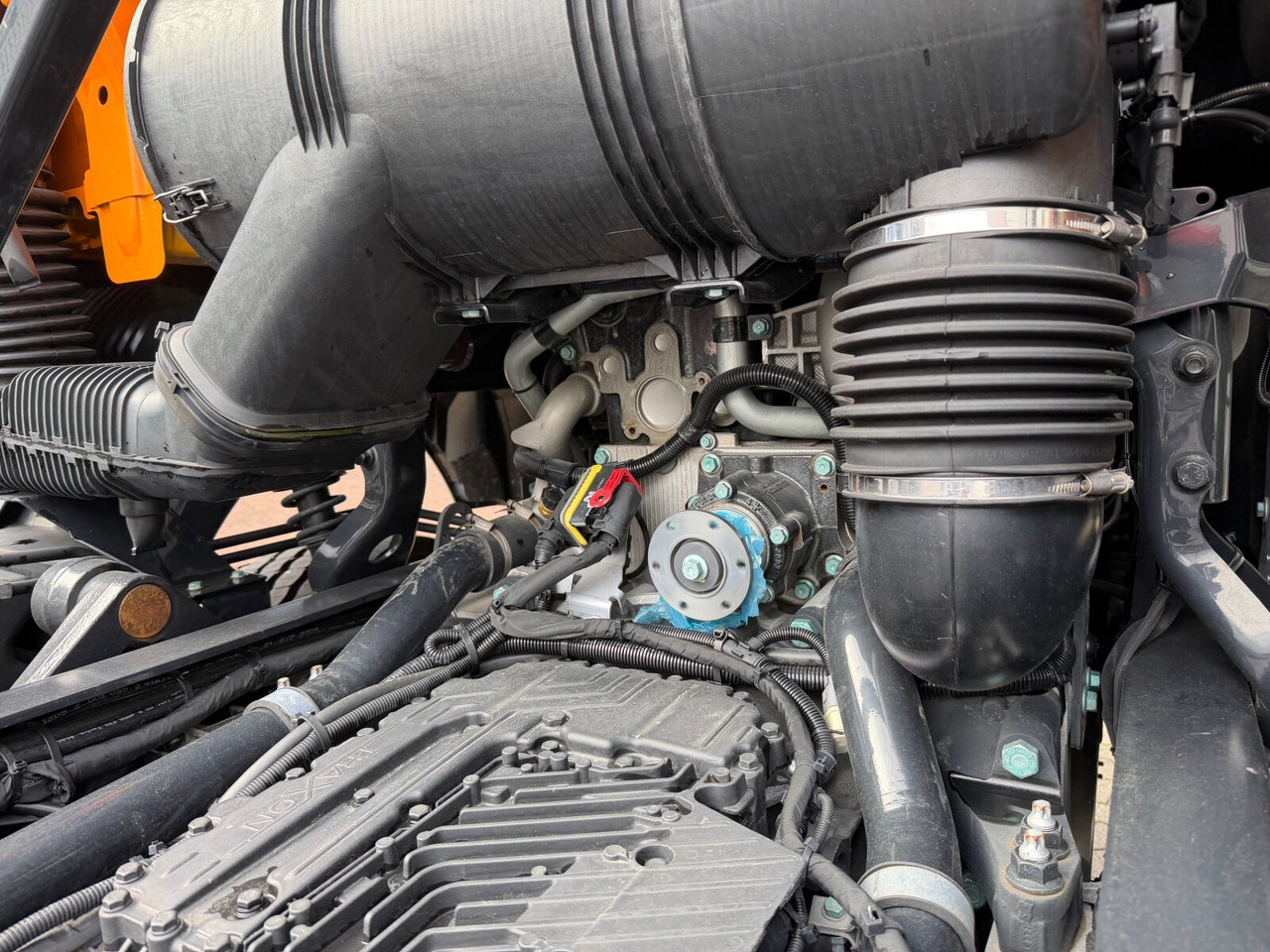 Chasis camión nuevo MAN TGS 41.440 8x4 BB CH TGS 41.440 8x4 BB CH, Retarder, MEHRFACH VORHANDEN!: foto 11 Chasis camión nuevo MAN TGS 41.440 8x4 BB CH TGS 41.440 8x4 BB CH, Retarder, MEHRFACH VORHANDEN!: foto 11