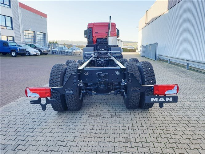 Cisterna camión nuevo MAN TGS 41.480 8X6 BB TGS 41.480 8X6 BB, ca. 25.000l mit Separatpumpe: foto 10 Cisterna camión nuevo MAN TGS 41.480 8X6 BB TGS 41.480 8X6 BB, ca. 25.000l mit Separatpumpe: foto 10