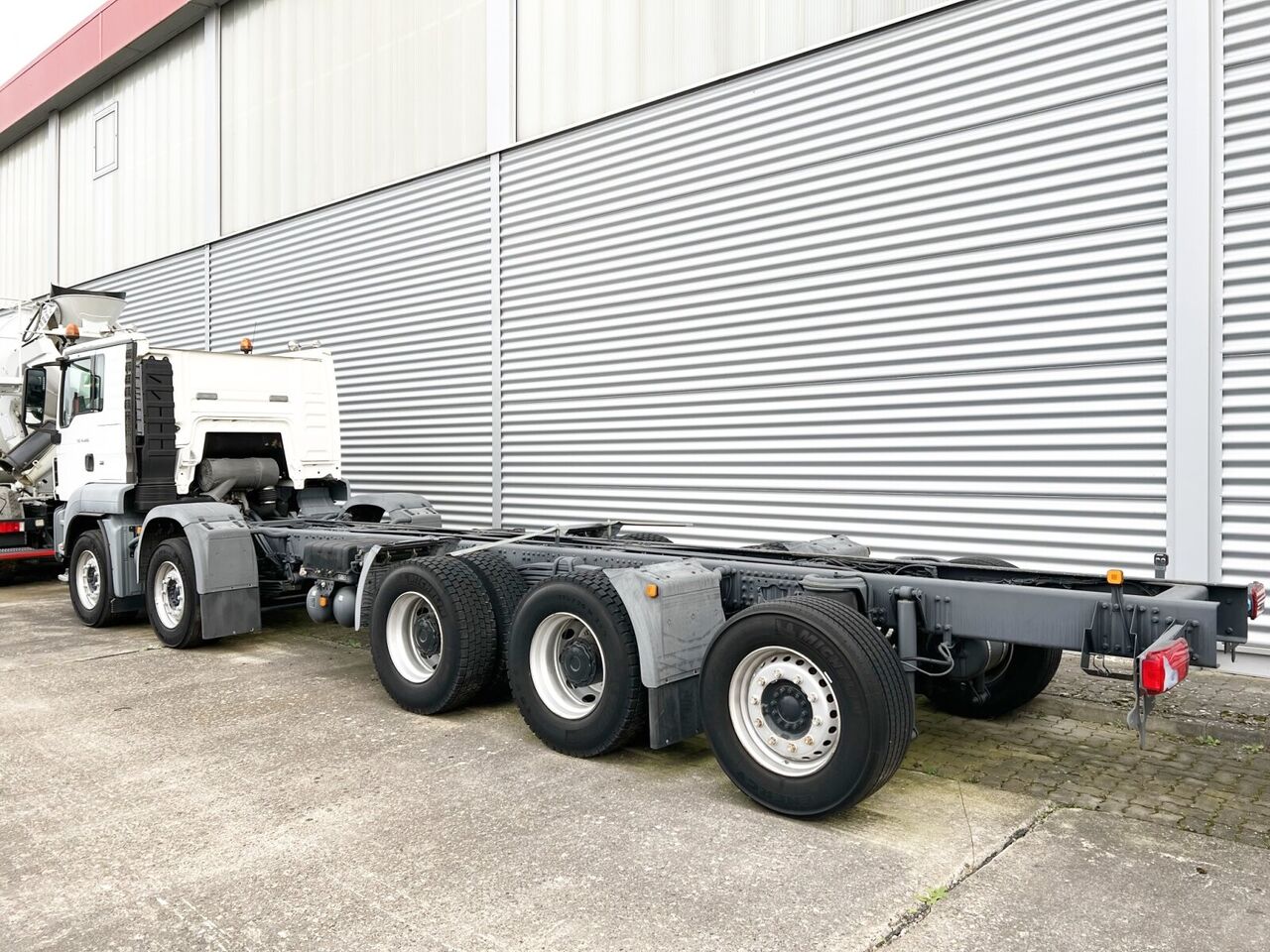 MAN TGS 50.480BB 10x4 Retarder TGS 50.480BB 10x4 Retarder, 3-f.NA - Chasis camión: foto 2 MAN TGS 50.480BB 10x4 Retarder TGS 50.480BB 10x4 Retarder, 3-f.NA - Chasis camión: foto 2