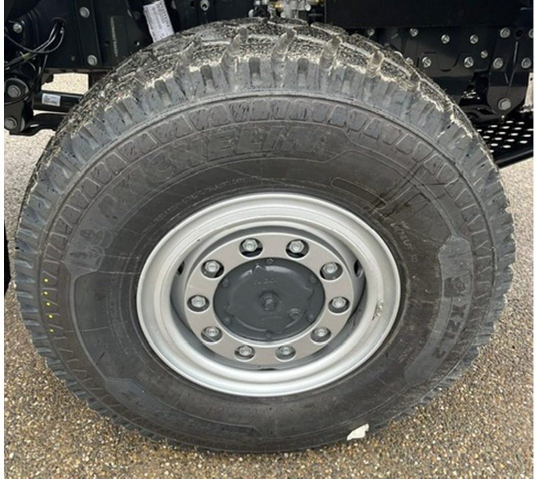 ML150E25WS 4x4 ML150E25WS 4x4, Einzelbereifung, 4x VORNANDEN! - Chasis camión: foto 4 ML150E25WS 4x4 ML150E25WS 4x4, Einzelbereifung, 4x VORNANDEN! - Chasis camión: foto 4
