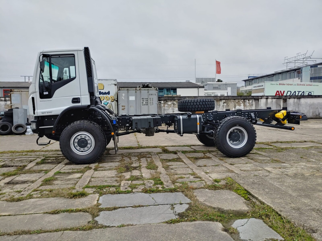 ML150E25WS 4x4 ML150E25WS 4x4, Einzelbereifung, 4x VORNANDEN! - Chasis camión: foto 2 ML150E25WS 4x4 ML150E25WS 4x4, Einzelbereifung, 4x VORNANDEN! - Chasis camión: foto 2