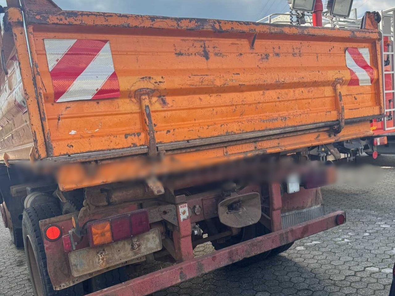 Mercedes-Benz 1314 K 4x2 1314 K 4x2, 6-Zylinder Motor - Volquete camión: foto 3 Mercedes-Benz 1314 K 4x2 1314 K 4x2, 6-Zylinder Motor - Volquete camión: foto 3