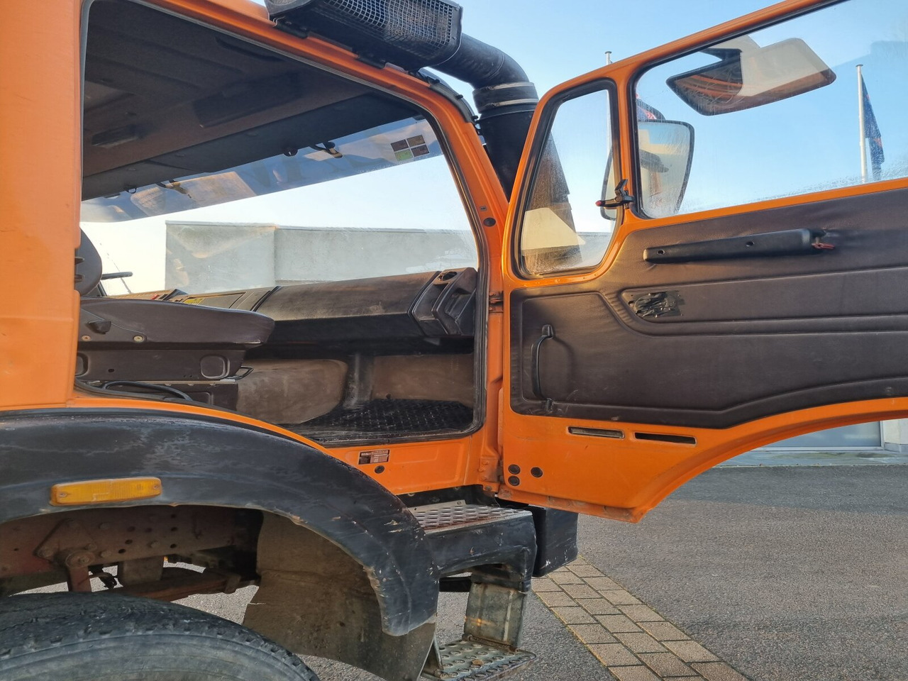Mercedes-Benz - 2636 AK 6x6 - Volquete camión: foto 5 Mercedes-Benz - 2636 AK 6x6 - Volquete camión: foto 5