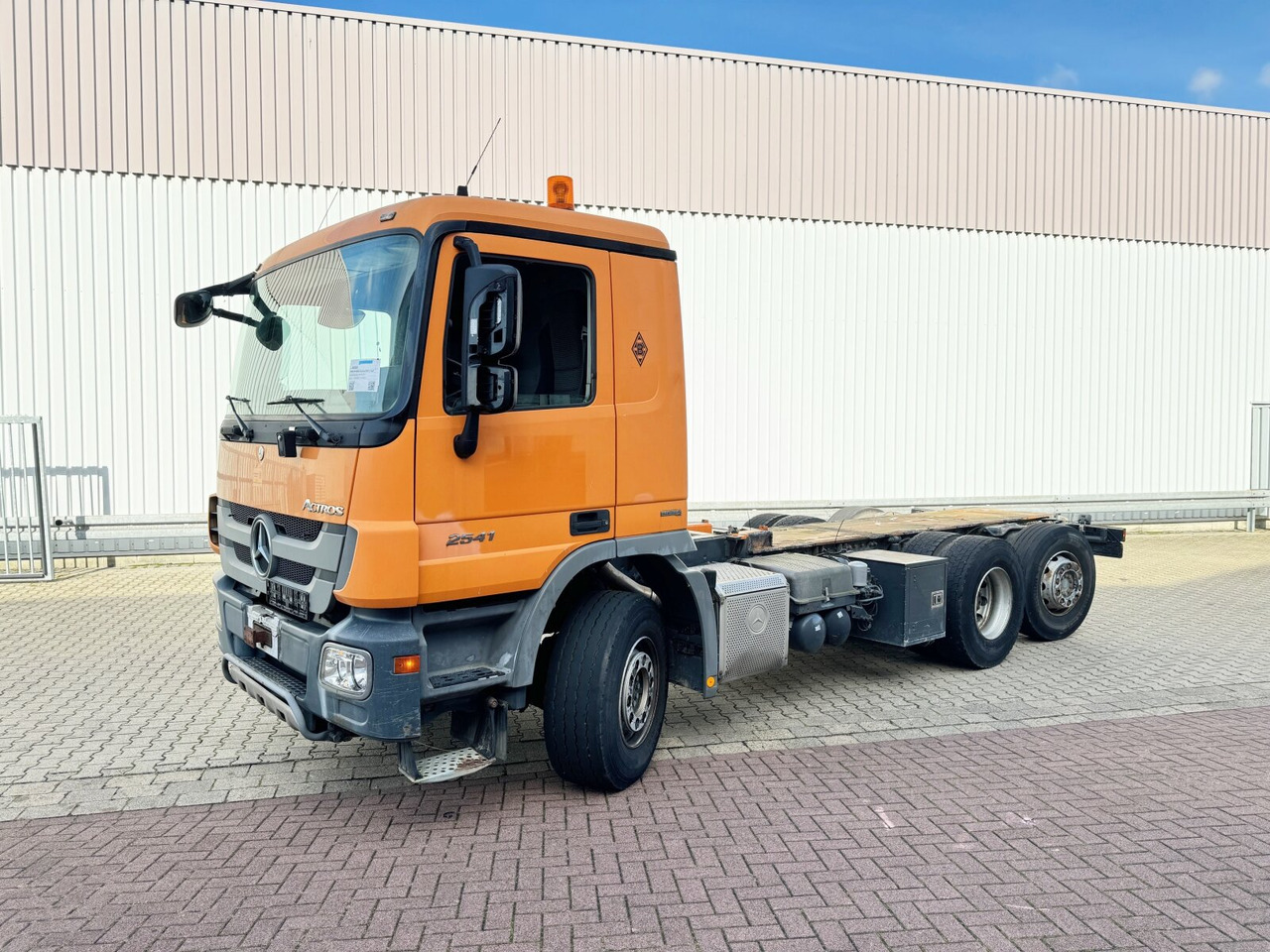 Mercedes-Benz Actros 2541 L 6x2 Actros 2541 L 6x2, Lenk-/Liftachse - Chasis camión: foto 1 Mercedes-Benz Actros 2541 L 6x2 Actros 2541 L 6x2, Lenk-/Liftachse - Chasis camión: foto 1