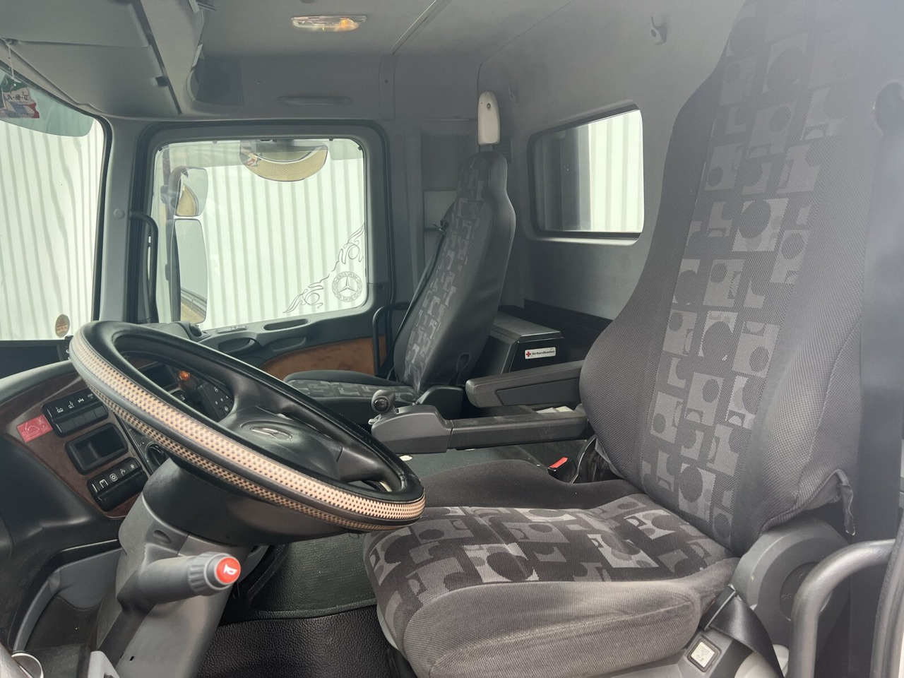 Mercedes-Benz Actros 2546 L 6x2 Actros 2546 L 6x2/48, Lift-/Lenkachse, RK 20.70 bis 7 m Container - Multibasculante camión: foto 3 Mercedes-Benz Actros 2546 L 6x2 Actros 2546 L 6x2/48, Lift-/Lenkachse, RK 20.70 bis 7 m Container - Multibasculante camión: foto 3