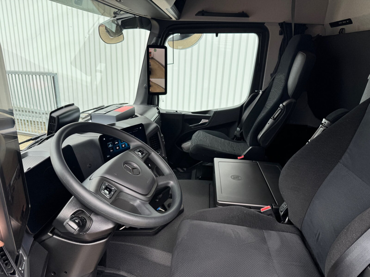 Mercedes-Benz Actros 2546 L 6x2 Actros 2546 L 6x2, Retarder, Lenk-/Lift, LED, Navi, ADR, MirrorCam, MultimediaCockpit - Chasis camión: foto 2 Mercedes-Benz Actros 2546 L 6x2 Actros 2546 L 6x2, Retarder, Lenk-/Lift, LED, Navi, ADR, MirrorCam, MultimediaCockpit - Chasis camión: foto 2