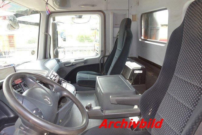 Mercedes-Benz Actros 2551 L 6x2 Actros 2551L/6x2, Lenk-Liftachse V 8 Motor - Chasis camión: foto 3 Mercedes-Benz Actros 2551 L 6x2 Actros 2551L/6x2, Lenk-Liftachse V 8 Motor - Chasis camión: foto 3