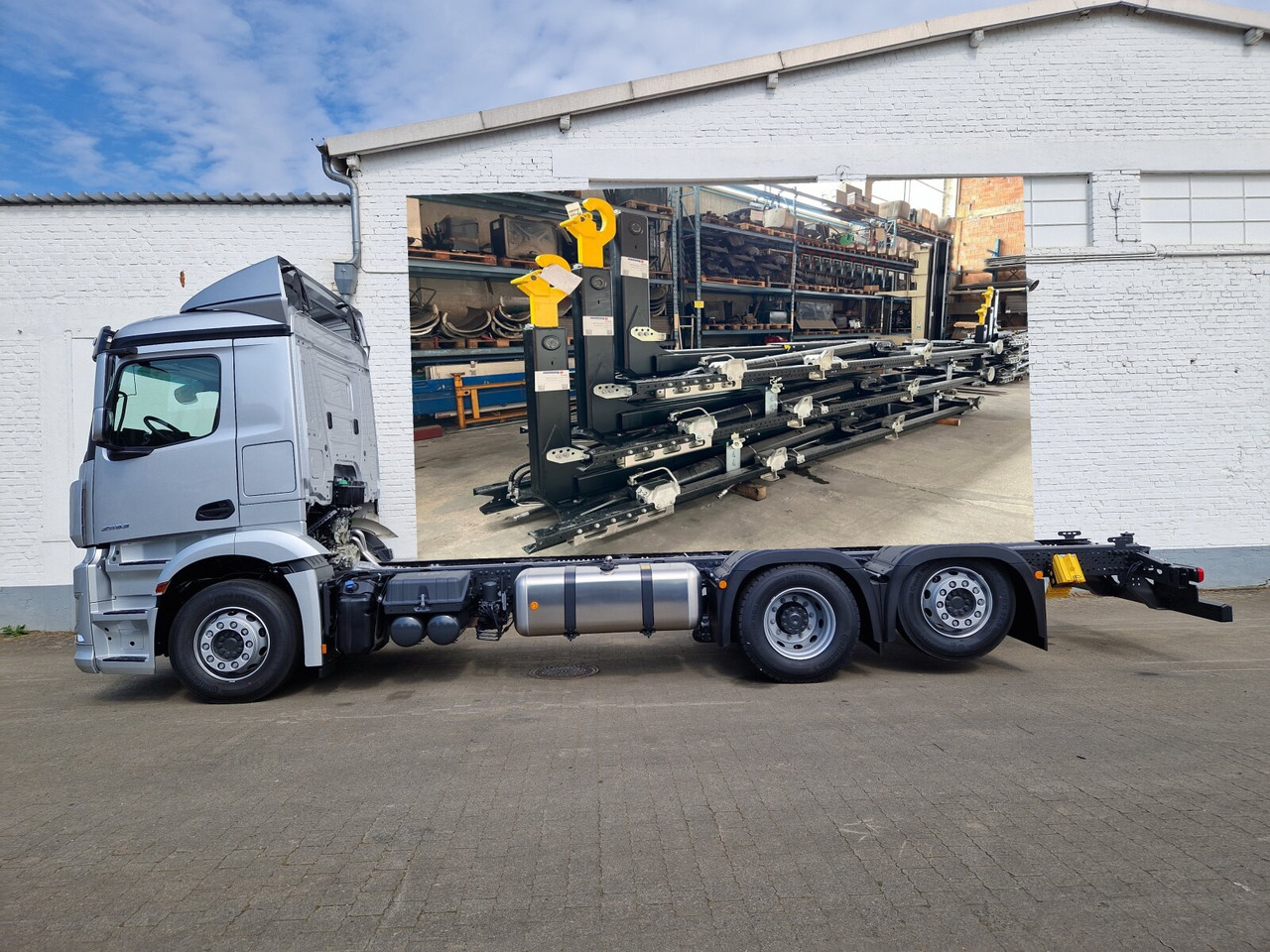 Mercedes-Benz Actros 2553 LL 6x2 Actros 2553 LL 6x2/46, Retarder, Liftachse, MultimediaCockpit, LED, Navi - Multibasculante camión: foto 1 Mercedes-Benz Actros 2553 LL 6x2 Actros 2553 LL 6x2/46, Retarder, Liftachse, MultimediaCockpit, LED, Navi - Multibasculante camión: foto 1