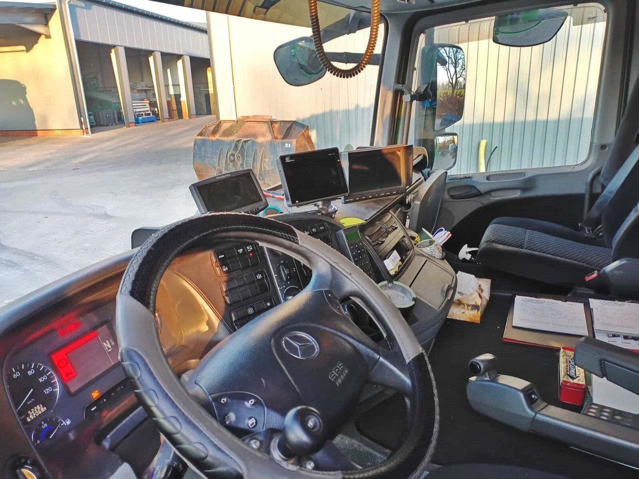 Mercedes-Benz Actros 2648 L 6x4 Actros 2648 L 6x4, Retarder - Multibasculante camión: foto 2 Mercedes-Benz Actros 2648 L 6x4 Actros 2648 L 6x4, Retarder - Multibasculante camión: foto 2