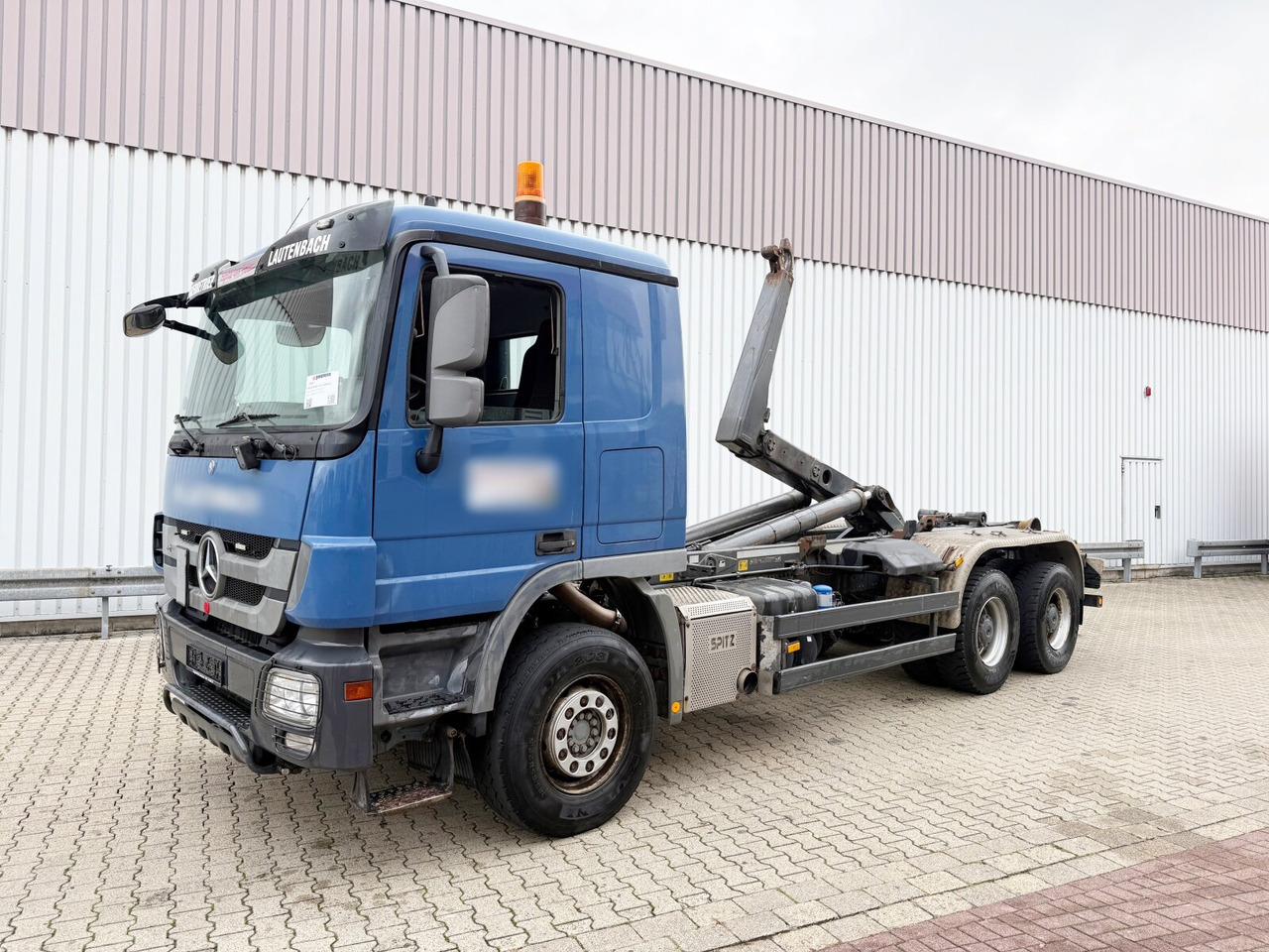 Mercedes-Benz Actros 3346 6x4 Actros 3346 6x4, Retarder - Multibasculante camión: foto 1 Mercedes-Benz Actros 3346 6x4 Actros 3346 6x4, Retarder - Multibasculante camión: foto 1