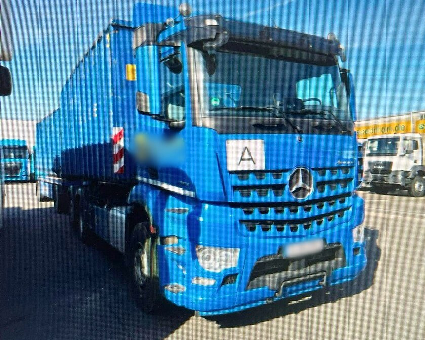 Mercedes-Benz Arocs 2553 L 6x2 Arocs 2553 L 6x2, Lenk-/Liftachse, Navi - Multibasculante camión: foto 1 Mercedes-Benz Arocs 2553 L 6x2 Arocs 2553 L 6x2, Lenk-/Liftachse, Navi - Multibasculante camión: foto 1
