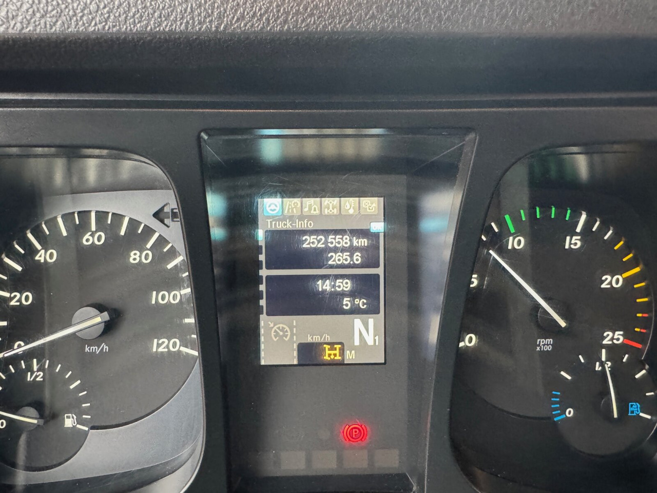 Mercedes-Benz Arocs 2642 6x4 Arocs 2642 6x4 mit Heckkran Atlas AK 186.3 V-2 - Camión grúa, Camión caja abierta: foto 5 Mercedes-Benz Arocs 2642 6x4 Arocs 2642 6x4 mit Heckkran Atlas AK 186.3 V-2 - Camión grúa, Camión caja abierta: foto 5