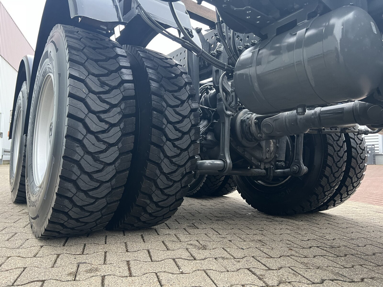Mercedes-Benz Arocs 3340/46 A 6x6 Arocs 3340/46 A 6x6, Grounder - Chasis camión: foto 4 Mercedes-Benz Arocs 3340/46 A 6x6 Arocs 3340/46 A 6x6, Grounder - Chasis camión: foto 4