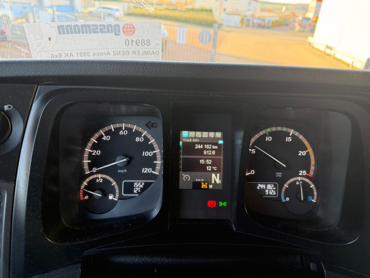 Mercedes-Benz Arocs 3351 AK 6x6 Arocs 3351 AK 6x6, Retarder, Grounder, Motorabtrieb, pneum. Heckklappenöffnung - Volquete camión: foto 5 Mercedes-Benz Arocs 3351 AK 6x6 Arocs 3351 AK 6x6, Retarder, Grounder, Motorabtrieb, pneum. Heckklappenöffnung - Volquete camión: foto 5