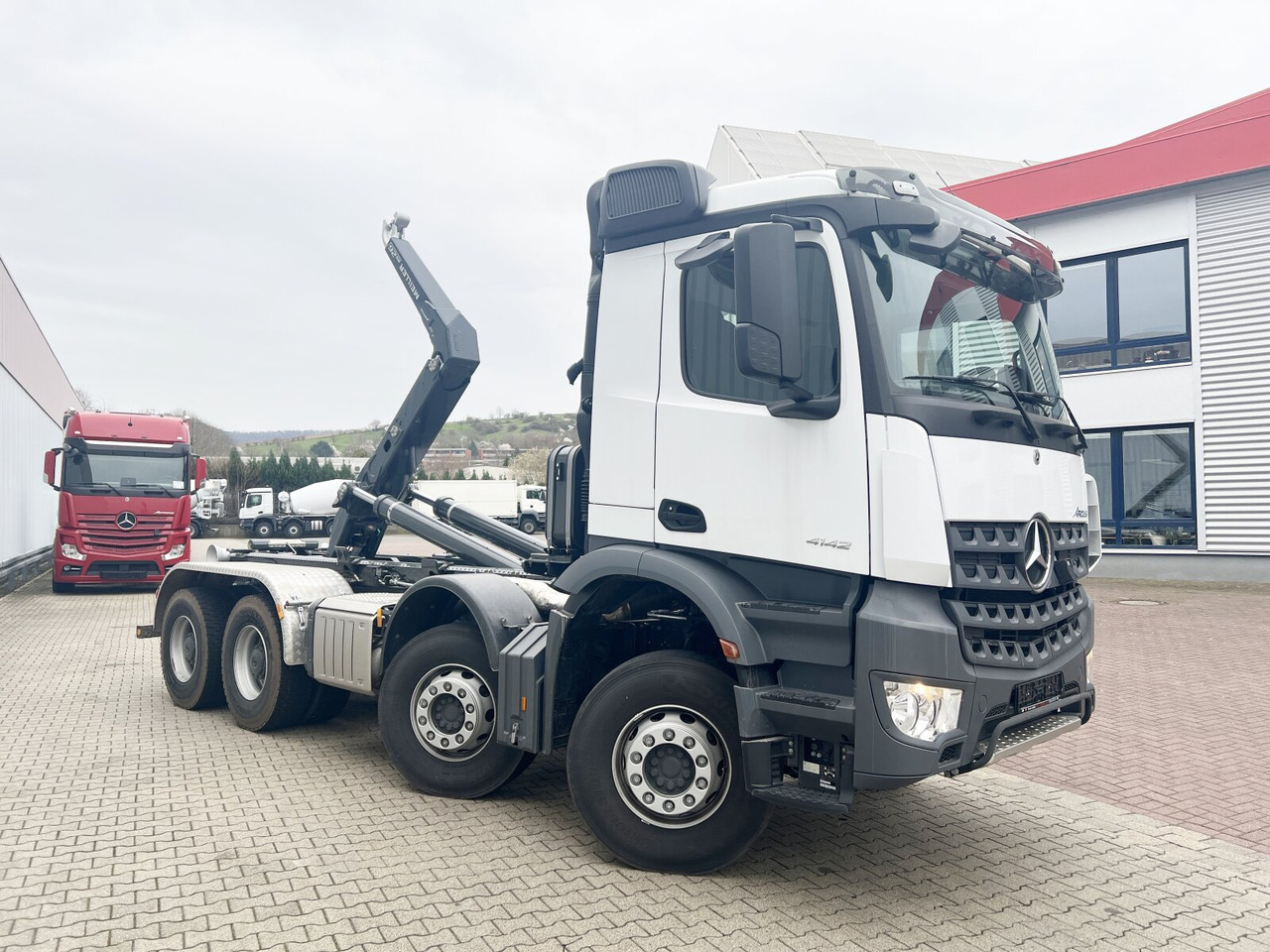 Leasing financiero de Mercedes-Benz Arocs 4142/48 8x4/4 Arocs 4142/48  8x4/4, Grounder, Meiller RS26 62-K, Funk, Motorabtrieb leasing Mercedes-Benz Arocs 4142/48 8x4/4 Arocs 4142/48  8x4/4, Grounder, Meiller RS26 62-K, Funk, Motorabtrieb: foto 8