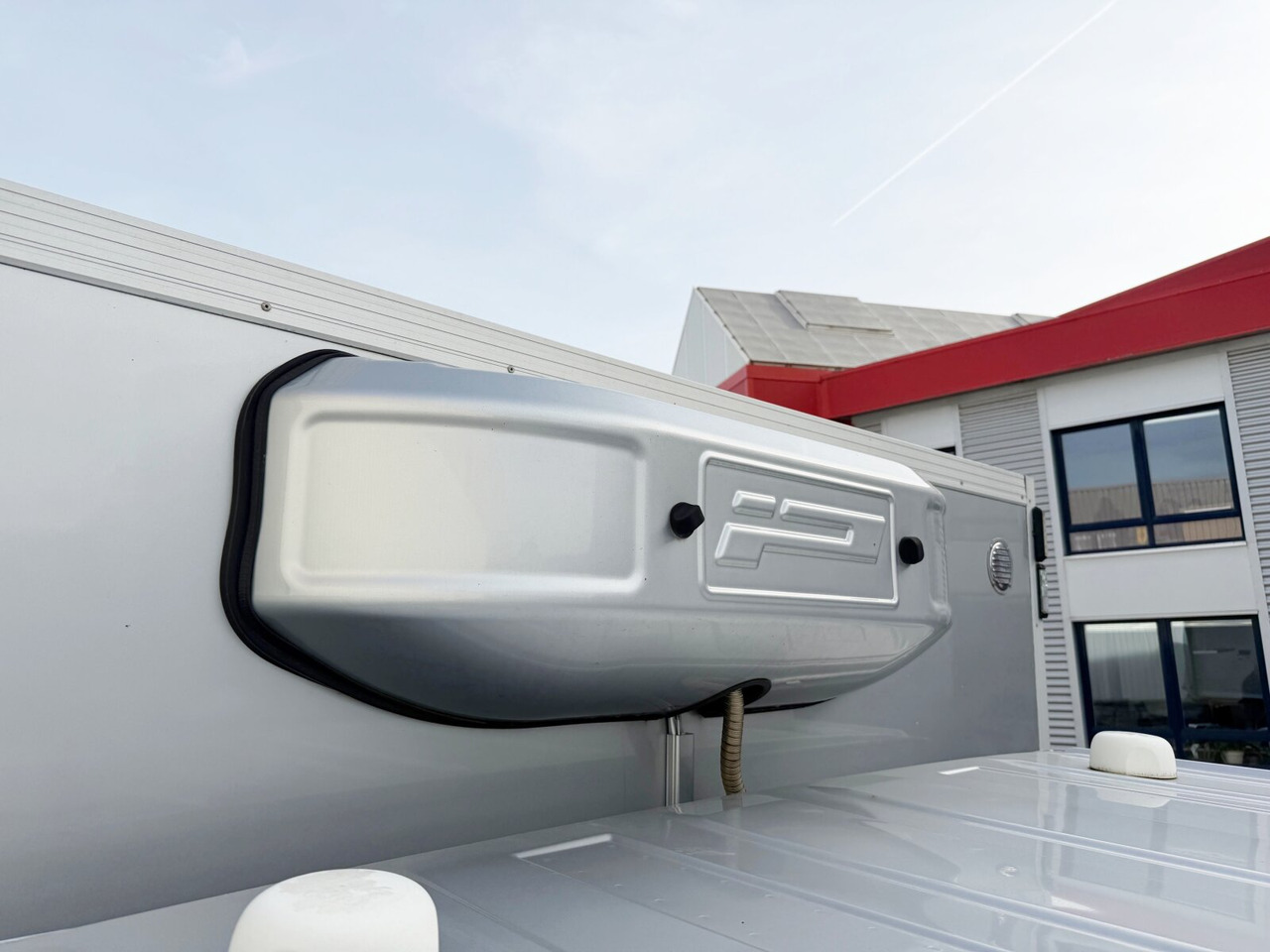 Camión caja cerrada Mercedes-Benz Atego 1330 4x4 Atego 1330 4x4, Iso-Koffer mit Heizung, LBW: foto 6