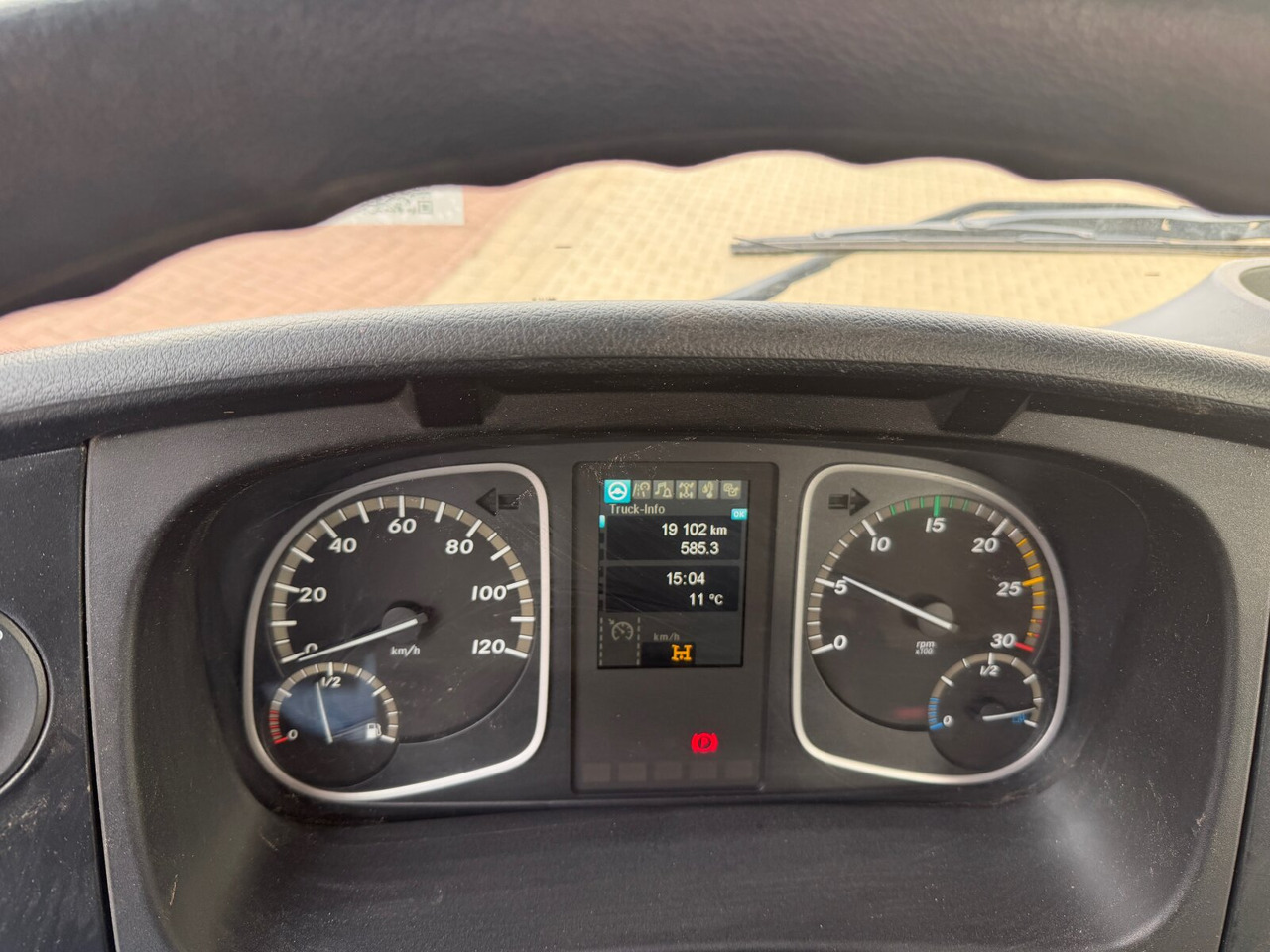 Mercedes-Benz Atego 1530 K 4x2 Atego 1530 K 4x2, 2x AHK - Volquete camión: foto 4 Mercedes-Benz Atego 1530 K 4x2 Atego 1530 K 4x2, 2x AHK - Volquete camión: foto 4