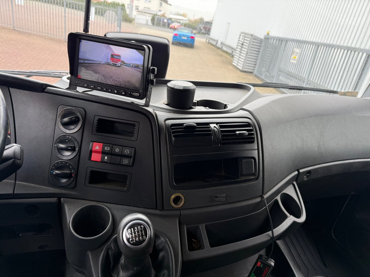 Mercedes-Benz Atego 1627 L 4x2 Atego 1627 L 4x2, 6-Zylinder, Motorabtrieb - Chasis camión: foto 4 Mercedes-Benz Atego 1627 L 4x2 Atego 1627 L 4x2, 6-Zylinder, Motorabtrieb - Chasis camión: foto 4