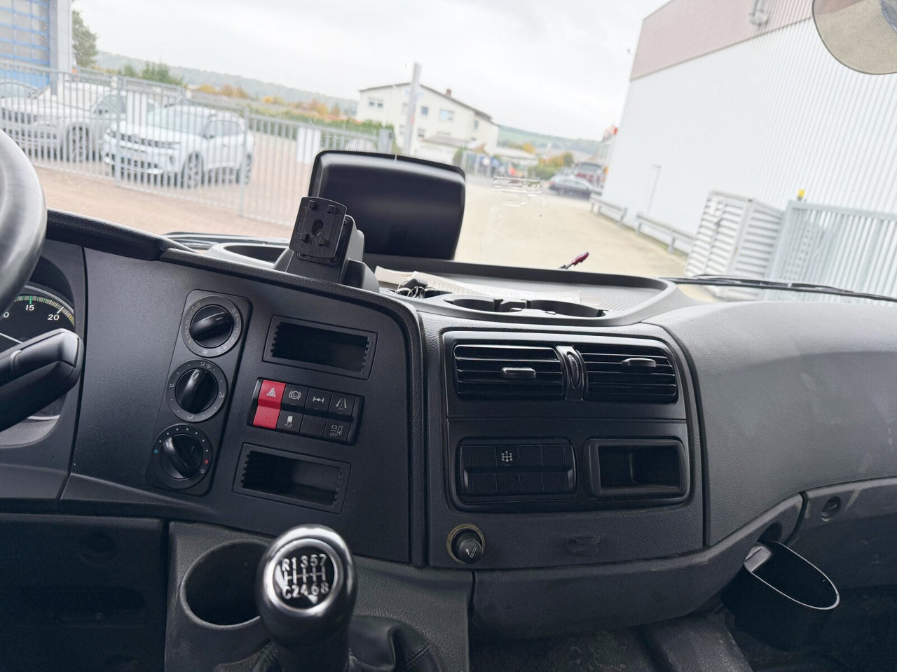 Mercedes-Benz Atego 1630 K 4x2 Atego 1630 K 4x2, Meiller 3-Seiten, 2 x AHK Öl - Volquete camión: foto 4 Mercedes-Benz Atego 1630 K 4x2 Atego 1630 K 4x2, Meiller 3-Seiten, 2 x AHK Öl - Volquete camión: foto 4