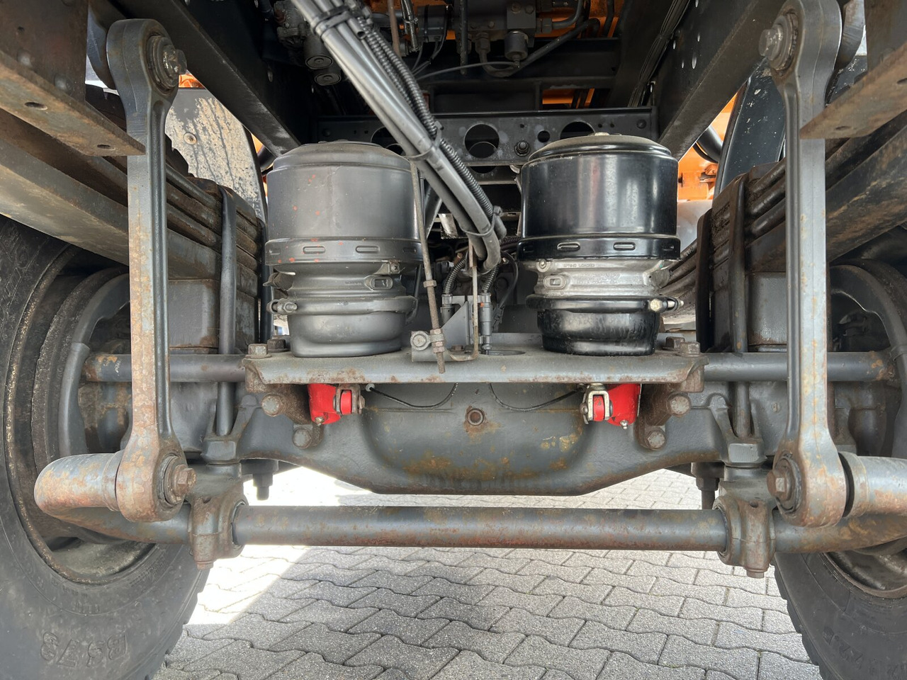 Volquete camión Mercedes-Benz Atego 1823 AK 4x4 Atego 1823 AK 4x4: foto 14 Volquete camión Mercedes-Benz Atego 1823 AK 4x4 Atego 1823 AK 4x4: foto 14