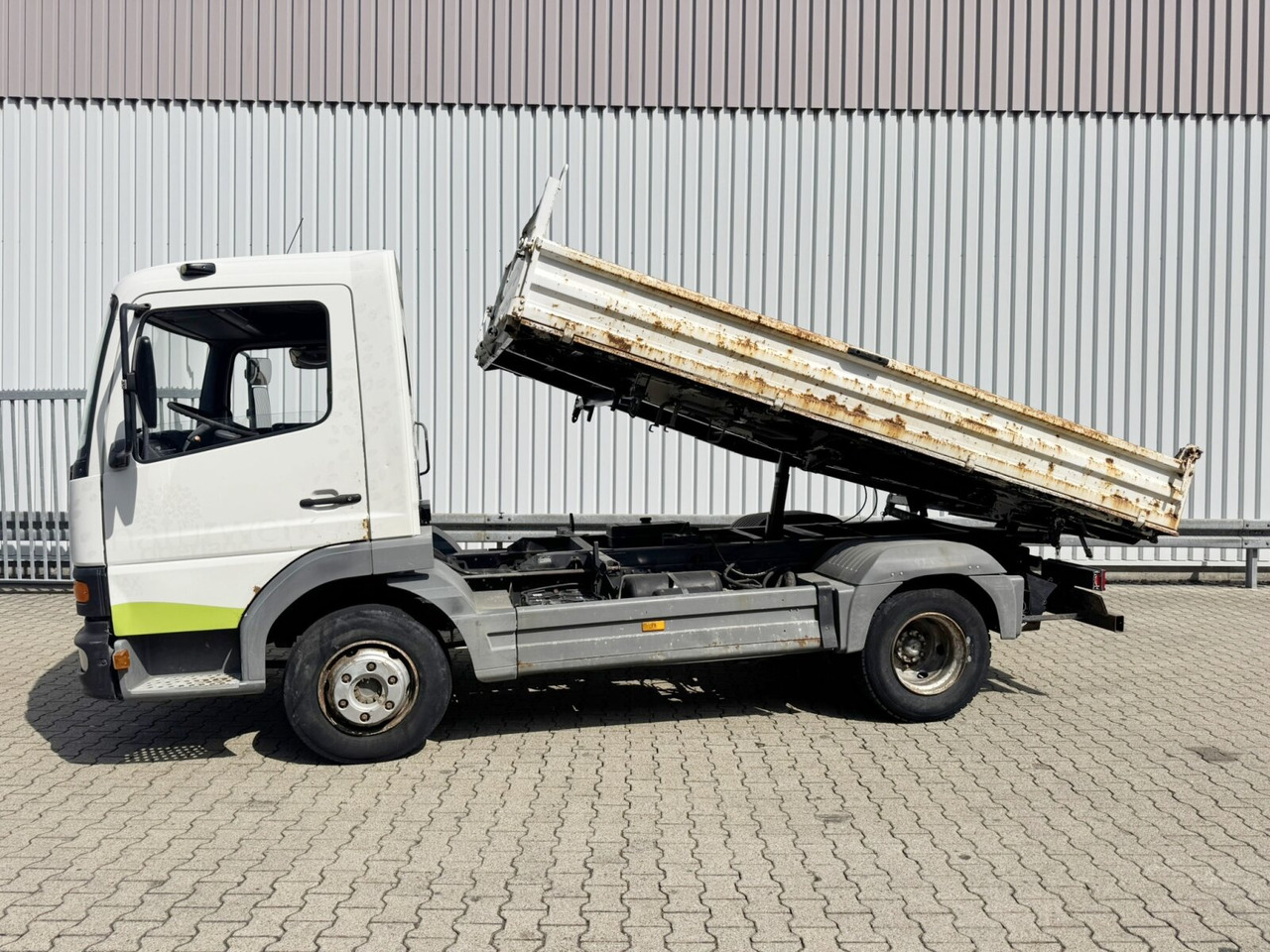 Mercedes-Benz Atego 815 K 4x2 Atego 815 K 4x2, 2 x AHK, Meiller - Volquete camión: foto 3 Mercedes-Benz Atego 815 K 4x2 Atego 815 K 4x2, 2 x AHK, Meiller - Volquete camión: foto 3
