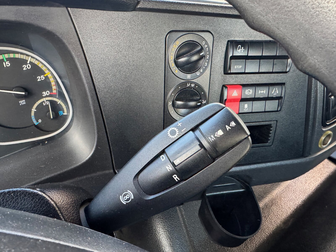 Multibasculante camión Mercedes-Benz Atego 824 L 4x2 Atego 824 L 4x2, Motorabtrieb, City-Abroller: foto 6