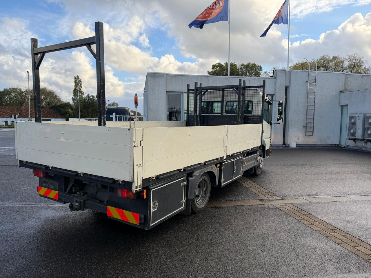 Leasing financiero de Mercedes-Benz Atego Atego 816 4 x 2 leasing Mercedes-Benz Atego Atego 816 4 x 2: foto 11 Leasing financiero de Mercedes-Benz Atego Atego 816 4 x 2 leasing Mercedes-Benz Atego Atego 816 4 x 2: foto 11