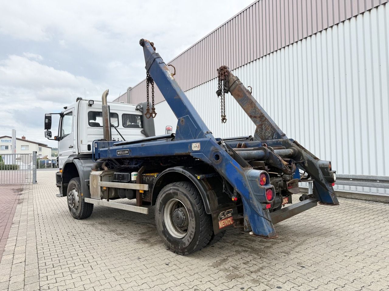 Portacontenedor de cadenas camión Mercedes-Benz Axor 1824 AK 4x4 Axor 1824 AK 4x4, Tele-Absetzer, Winterdienstausstattung: foto 14 Portacontenedor de cadenas camión Mercedes-Benz Axor 1824 AK 4x4 Axor 1824 AK 4x4, Tele-Absetzer, Winterdienstausstattung: foto 14