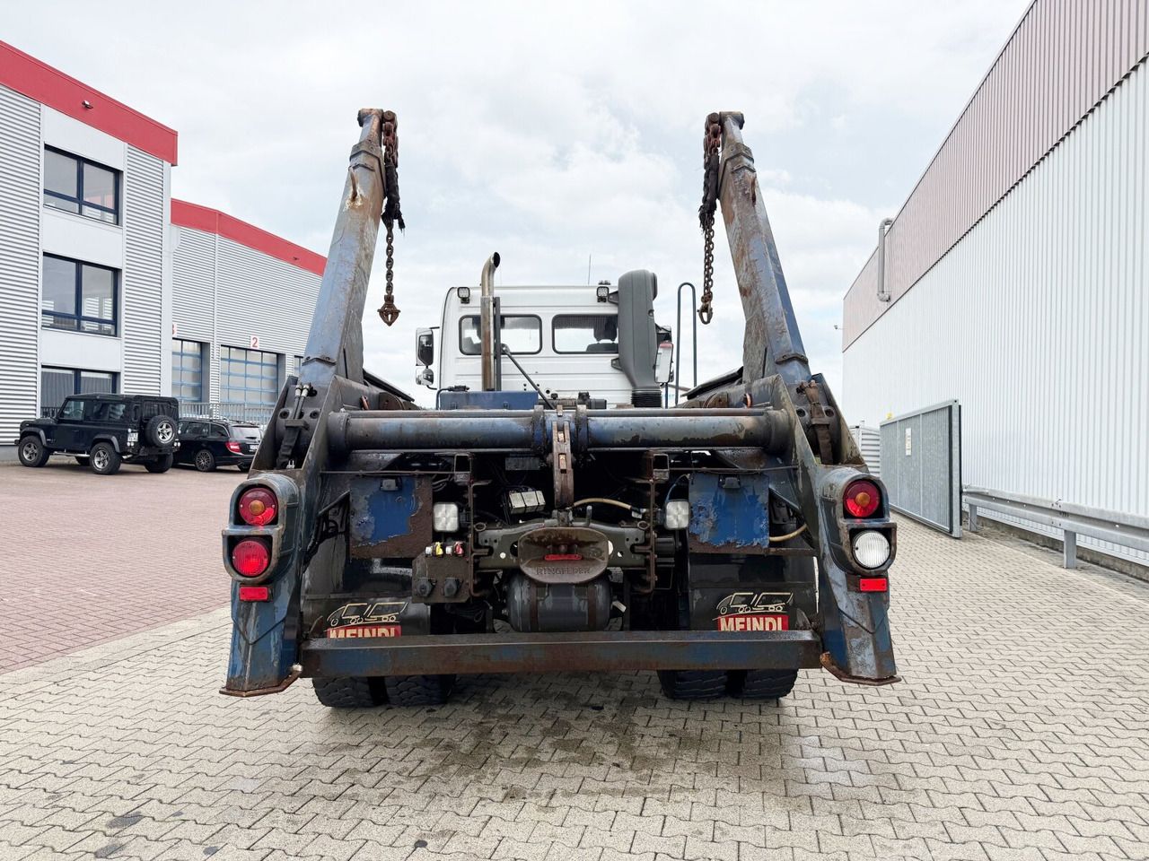 Portacontenedor de cadenas camión Mercedes-Benz Axor 1824 AK 4x4 Axor 1824 AK 4x4, Tele-Absetzer, Winterdienstausstattung: foto 13 Portacontenedor de cadenas camión Mercedes-Benz Axor 1824 AK 4x4 Axor 1824 AK 4x4, Tele-Absetzer, Winterdienstausstattung: foto 13
