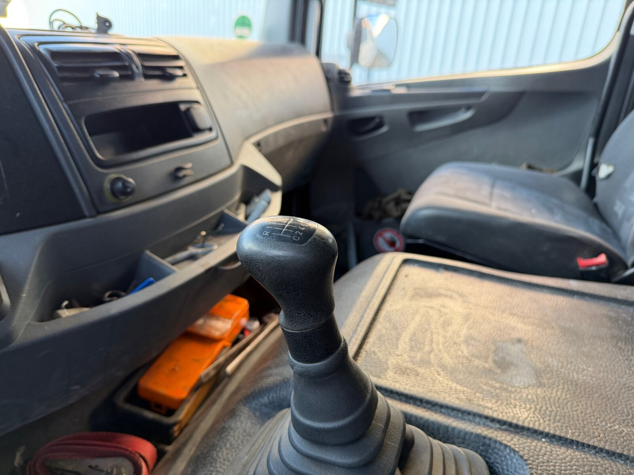 Mercedes-Benz Axor 1829 L 4x2 Axor 1829 L 4x2, 6-Sitzer - Camión caja abierta: foto 3 Mercedes-Benz Axor 1829 L 4x2 Axor 1829 L 4x2, 6-Sitzer - Camión caja abierta: foto 3