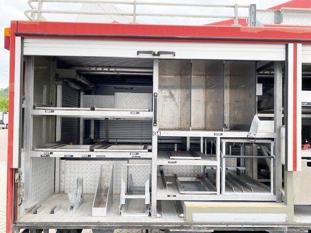 Mercedes-Benz LK 814 F 4x2 LK 814 F 4x2, Ziegler RW1, 6-Zylinder Motor - Camión de bomberos: foto 3 Mercedes-Benz LK 814 F 4x2 LK 814 F 4x2, Ziegler RW1, 6-Zylinder Motor - Camión de bomberos: foto 3