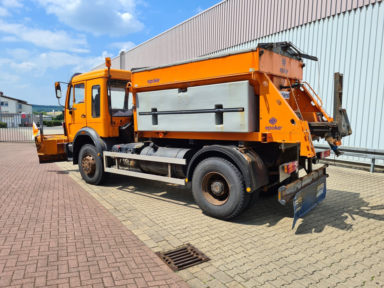 Leasing financiero de Mercedes-Benz NG 1928 A 4x4 NG 1928 A 4x4, V8-Motor, Standklima, Winterdienstaustattung leasing Mercedes-Benz NG 1928 A 4x4 NG 1928 A 4x4, V8-Motor, Standklima, Winterdienstaustattung: foto 6