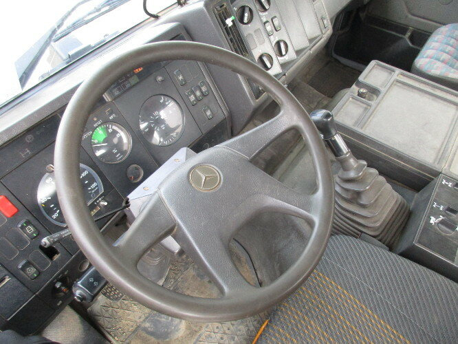 Mercedes-Benz SK 1824 AK 4x4 SK 1824 AK 4x4 Chassis - Chasis camión: foto 4 Mercedes-Benz SK 1824 AK 4x4 SK 1824 AK 4x4 Chassis - Chasis camión: foto 4