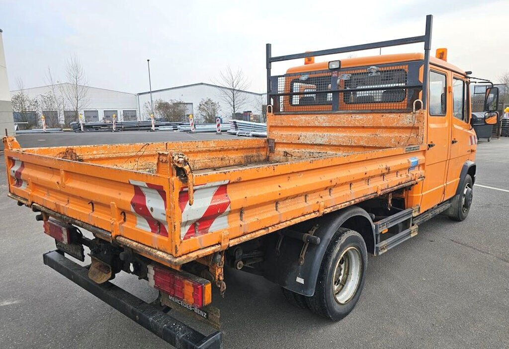 Mercedes-Benz Vario 813 D 4x2 Doka Vario 813 D 4x2 Doka, Meiller Kipper - Volquete camión: foto 4 Mercedes-Benz Vario 813 D 4x2 Doka Vario 813 D 4x2 Doka, Meiller Kipper - Volquete camión: foto 4
