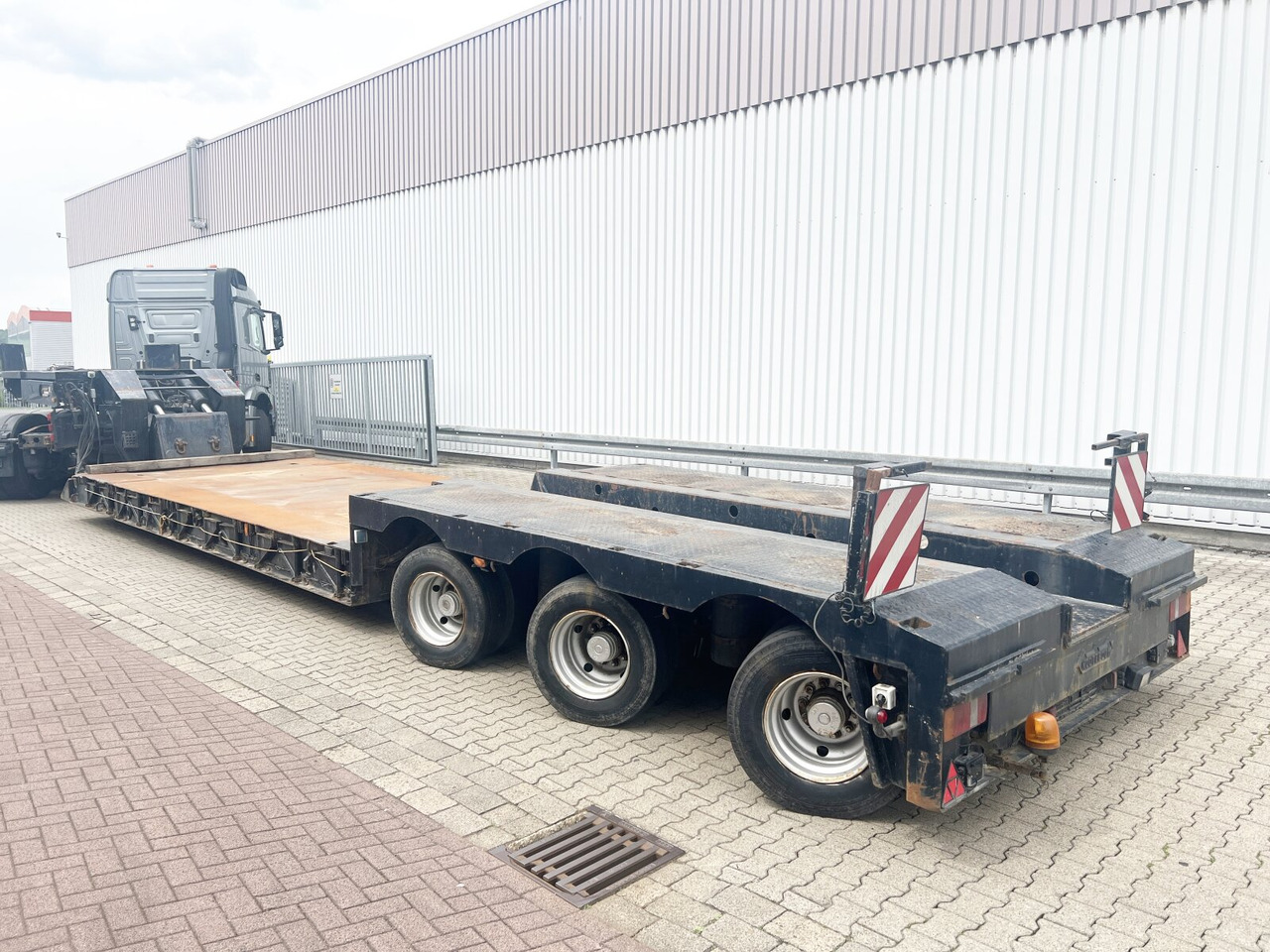 Nooteboom Euro-54-03 Euro-54-03, Schwanenhals abfahrbar, Hydr. Zwangsgelenkt - Góndola rebajadas semirremolque: foto 4 Nooteboom Euro-54-03 Euro-54-03, Schwanenhals abfahrbar, Hydr. Zwangsgelenkt - Góndola rebajadas semirremolque: foto 4