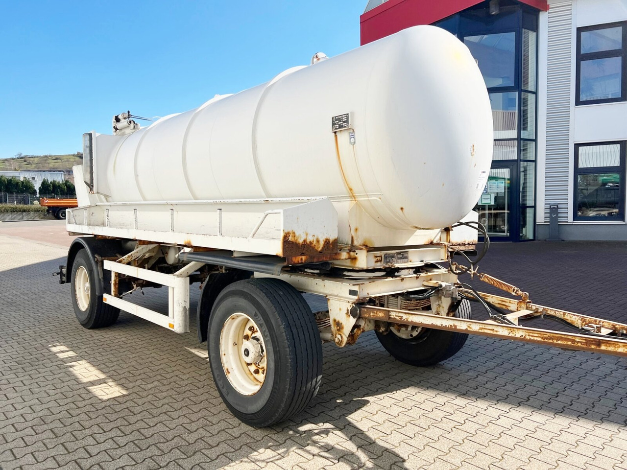 Leasing financiero de  SA 18 Fäkalienanhänger Kramer, SA 18 Fäkalienanhänger, ca. 10.000l leasing SA 18 Fäkalienanhänger Kramer, SA 18 Fäkalienanhänger, ca. 10.000l: foto 12