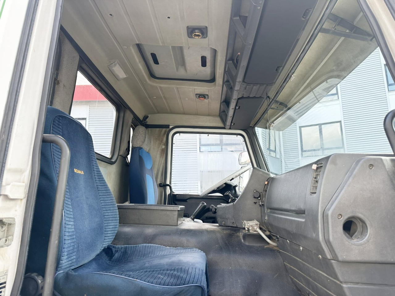 Scania P93 HK 250 6x4L P93 HK 250 6x4L, Abrollkipper - Multibasculante camión: foto 4 Scania P93 HK 250 6x4L P93 HK 250 6x4L, Abrollkipper - Multibasculante camión: foto 4