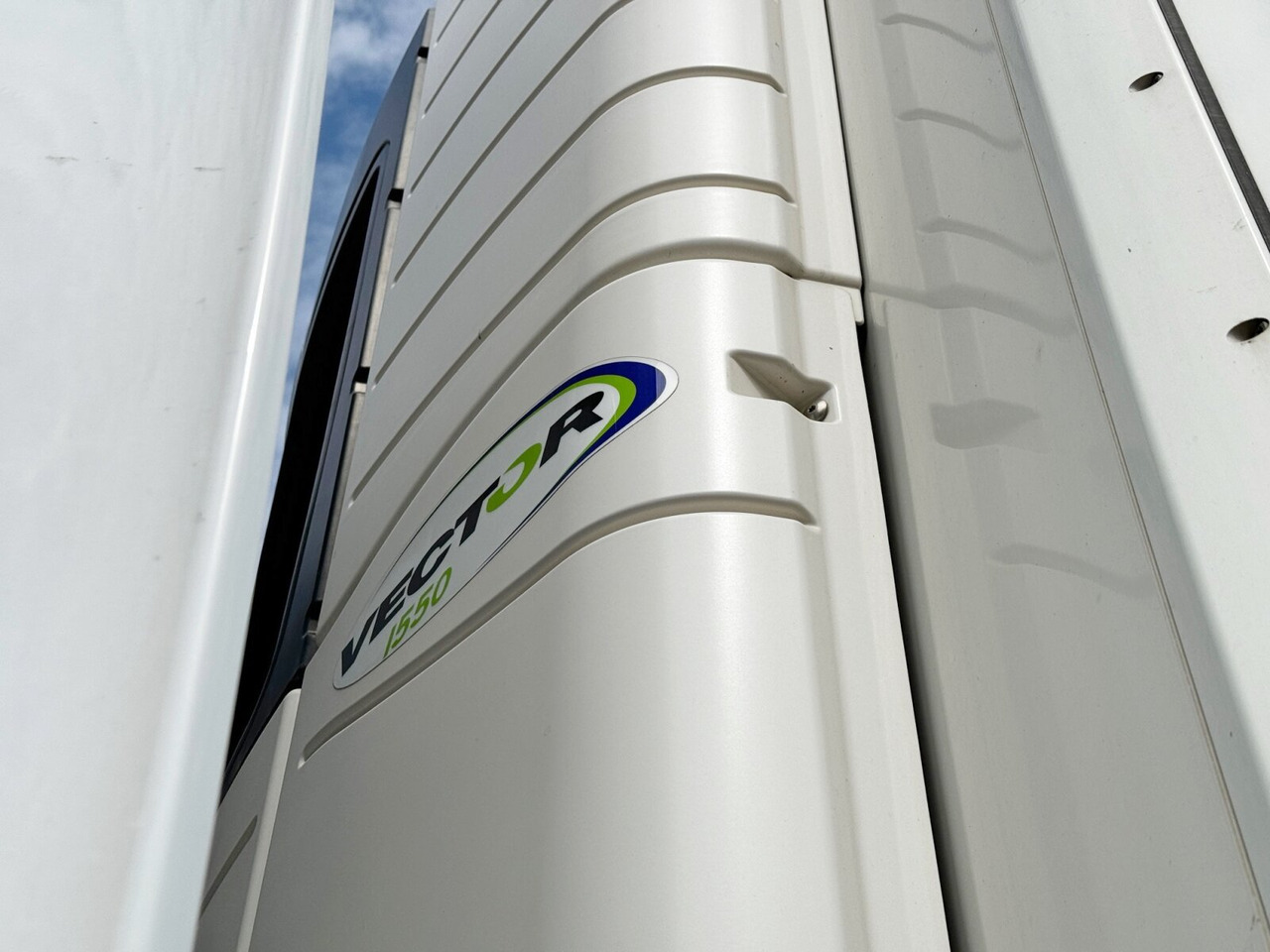 Schmitz Cargobull SKO 24/L-13.4 FP 45 Cool SKO 24/L-13.4 FP 45 Cool, Mega, Carrier, Liftachse, Doppelstock ca. 92m³ - Frigorífico semirremolque: foto 3 Schmitz Cargobull SKO 24/L-13.4 FP 45 Cool SKO 24/L-13.4 FP 45 Cool, Mega, Carrier, Liftachse, Doppelstock ca. 92m³ - Frigorífico semirremolque: foto 3