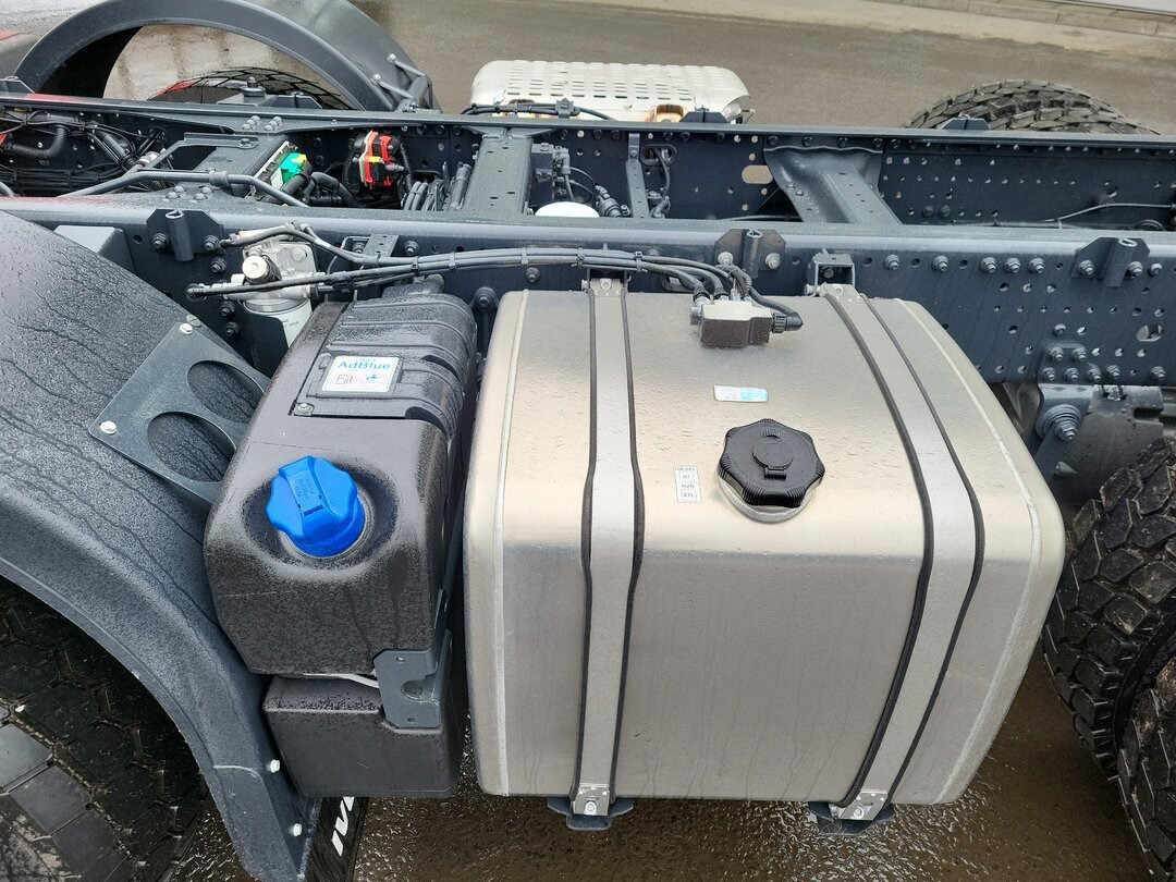 T-Way AT410T51 8x4 T-Way AT410T51 8x4, Retarder, Nebenantrieb, 4x VORHANDEN! - Chasis camión: foto 2 T-Way AT410T51 8x4 T-Way AT410T51 8x4, Retarder, Nebenantrieb, 4x VORHANDEN! - Chasis camión: foto 2